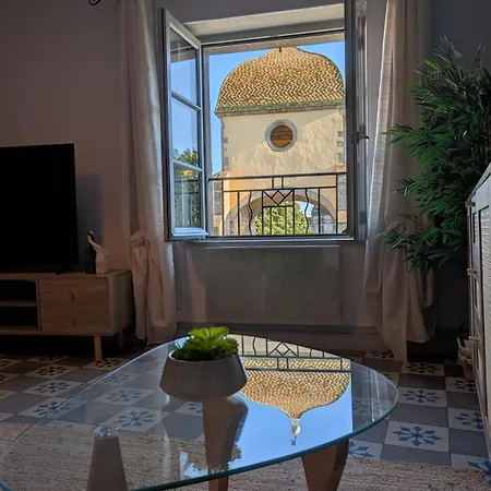 T2 Confort, Cite, Parking *